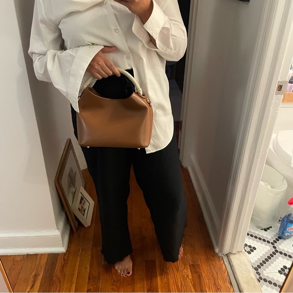 Elleme Baozi Cross-Body Bag - Picture 3 of 14